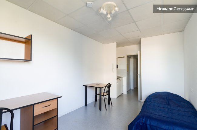 Nice an practical Stuidio - Tours