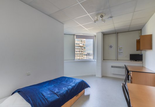 Sweet studio near railway station