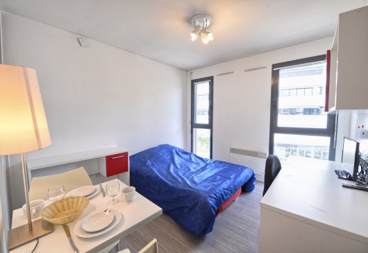 Studio Lyon 9th Dstct sports hall