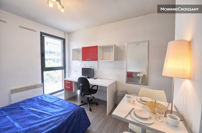 Studio + sports hall Lyon 9th Dstct