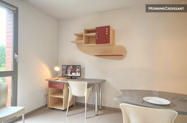 Studio comfort and functionality