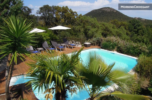 Luxury villa & warm private pool! 